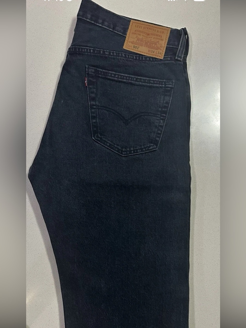 Mint condition Levi’s 501 Original Men's Jeans 34x34 Dark Wash